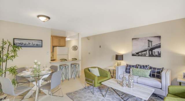 Photo of 650 Alamo Ct #6, Mountain View, CA 94043