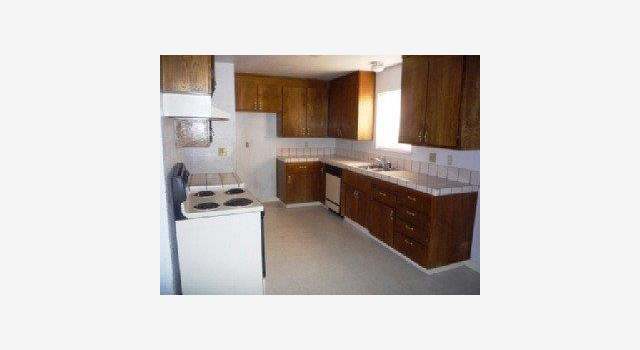 Photo of 870 APRICOT Ln, Hollister, CA 95023