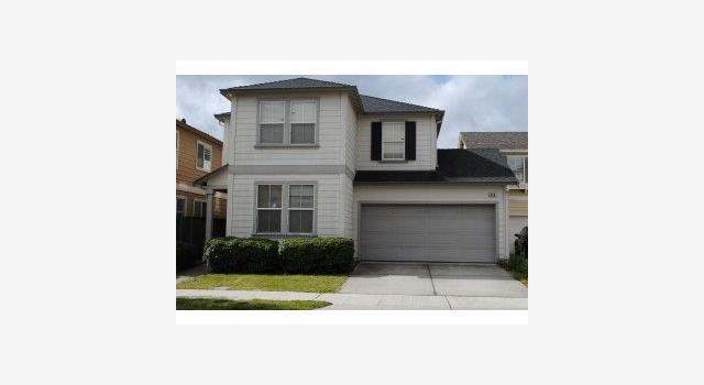 Photo of 940 OAKES St, East Palo Alto, CA 94303