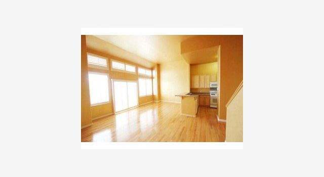 Photo of 95 LOIS Ln, San Francisco, CA 94134
