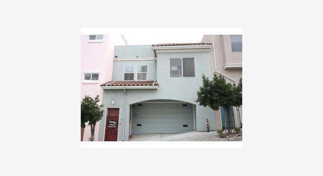 Photo of 95 LOIS Ln, San Francisco, CA 94134