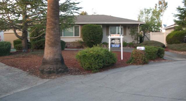 Photo of 50 DOTS Cir, Hollister, CA 95023