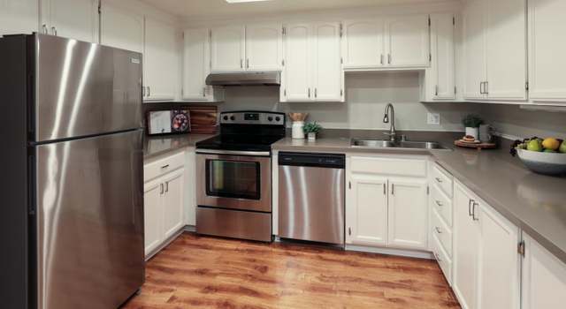 Photo of 1033 Crestview Dr #105, Mountain View, CA 94040