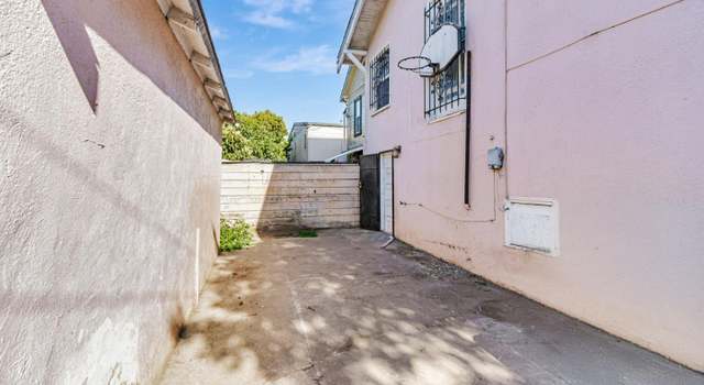Photo of 3300 E 17th St, Oakland, CA 94601