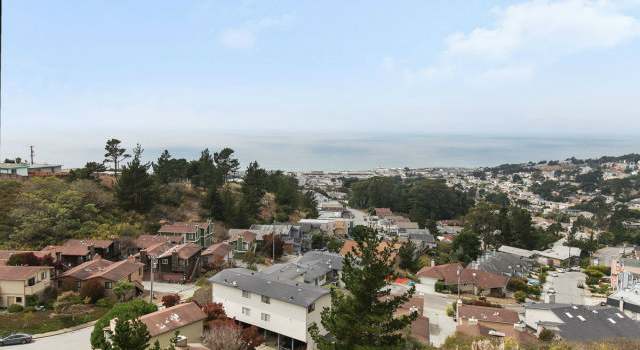 Photo of 532 MONTEREY Rd #3, Pacifica, CA 94044
