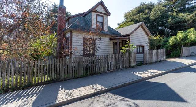 Photo of 581 Larkin St, Monterey, CA 93940
