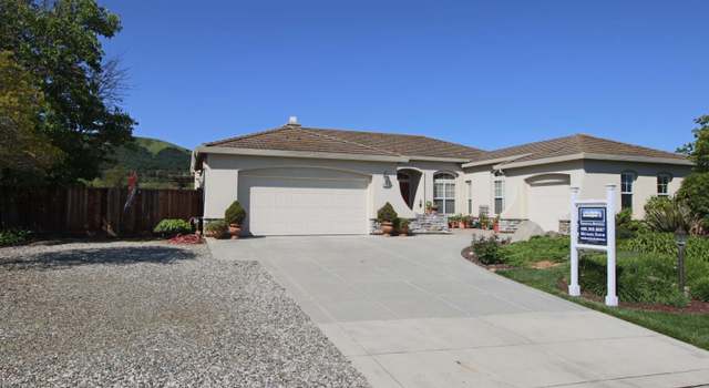 Photo of 905 Via Vaquero Norte, San Juan Bautista, CA 95045