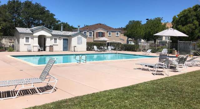 Photo of 865 Basking Ln, San Jose, CA 95138