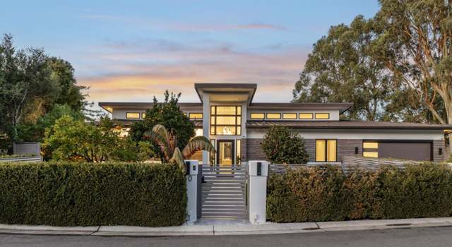 Photo of 30 Melrose Ct, Hillsborough, CA 94010