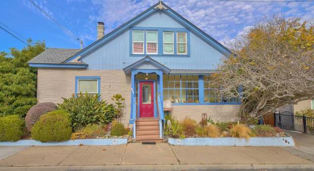 Photo of 215 11th St, Pacific Grove, CA 93950