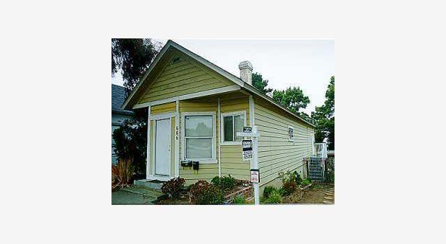 Photo of 686 PINE Ave, Pacific Grove, CA 93950