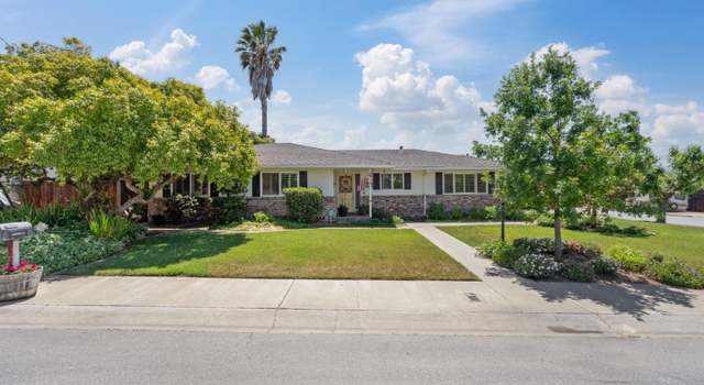 Photo of 1111 Westward Dr, Hollister, CA 95023