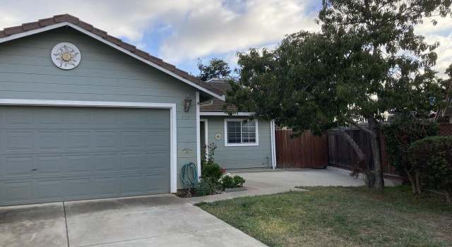 Photo of 950 La Mancha Way, Salinas, CA 93905