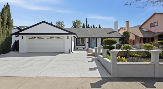Photo of 318 Burning Tree Dr, San Jose, CA 95119