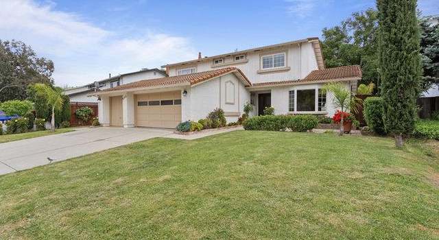 Photo of 890 Greenwich Dr, Gilroy, CA 95020