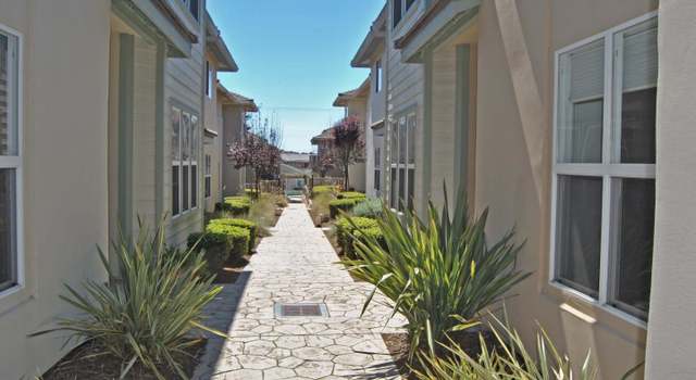 Photo of 6 Carmel Cir, Marina, CA 93933