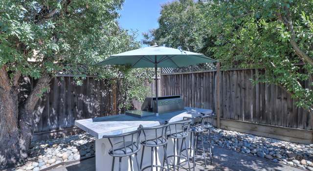 Photo of 380 Chargin Dr, Morgan Hill, CA 95037