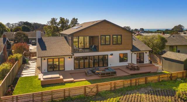 Photo of 736 Toulouse Ct, Half Moon Bay, CA 94019