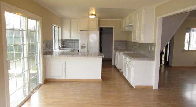 Photo of 318 ALTA LOMA Ave, Daly City, CA 94015