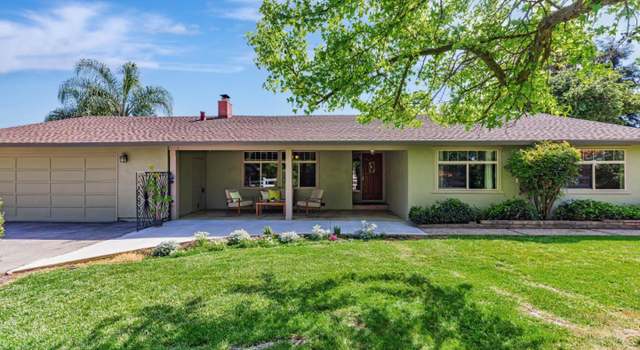 Photo of 10495 Garcia Ln, Gilroy, CA 95020