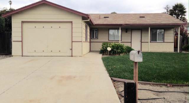 Photo of 41 ACACIA Ct, Hollister, CA 95023
