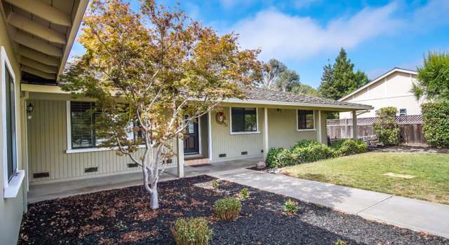 Photo of 1120 S Ridgemark Dr, Hollister, CA 95023
