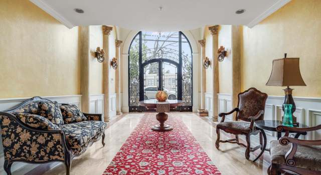 Photo of 1499 Oak Grove Ave #101, Burlingame, CA 94010