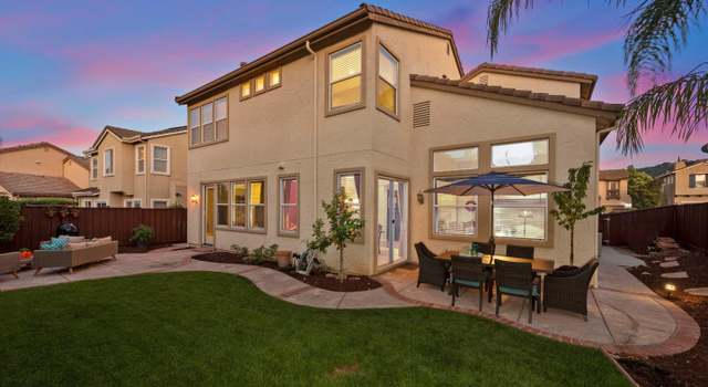Photo of 985 Brook Way, Gilroy, CA 95020