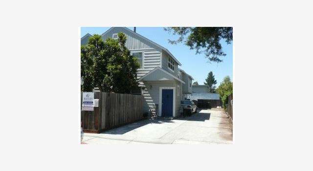 Photo of 128 HUNOLT St, Santa Cruz, CA 95060