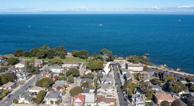 Photo of 114 9th St, Pacific Grove, CA 93950