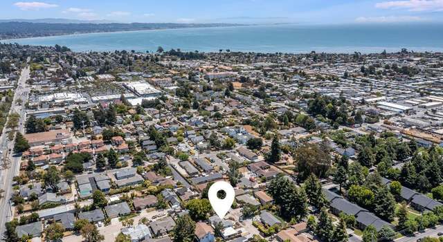 Photo of 3051 Elda Ln, Santa Cruz, CA 95062