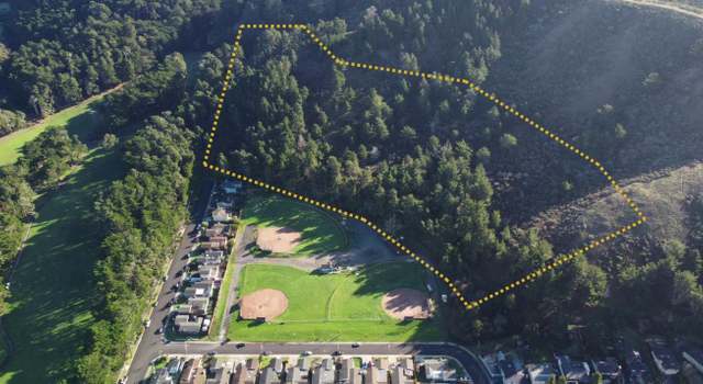 Photo of 1000 Ridgeway Dr, Pacifica, CA 94044
