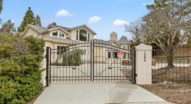 Photo of 1285 Tournament Dr, Hillsborough, CA 94010