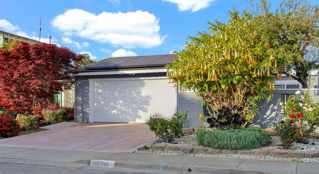Photo of 32944 Lake Bluestone St, Fremont, CA 94555
