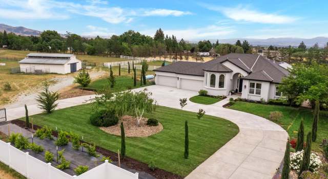 Photo of 665 Five Oaks Ct, Hollister, CA 95023