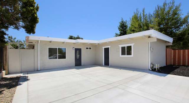 Photo of 27 Coffey Ln, Freedom, CA 95019