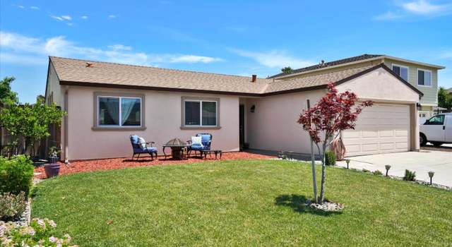 Photo of 8100 Springdale Ct, Gilroy, CA 95020