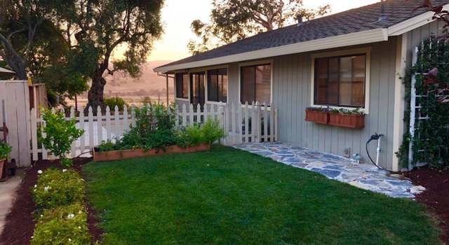 Photo of 500 Marks Dr, Hollister, CA 95023
