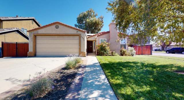 Photo of 1996 Davis Dr, Los Banos, CA 93635