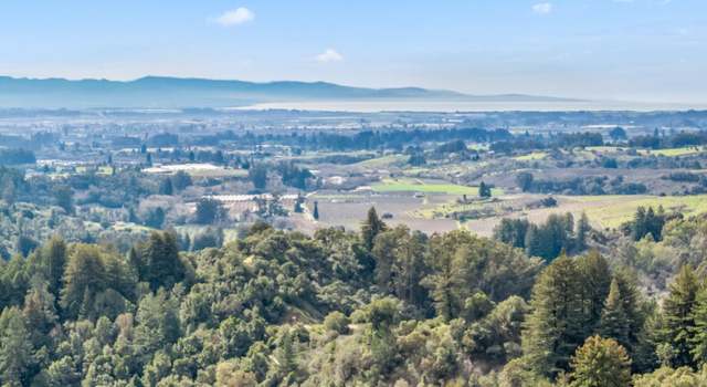 Photo of 530 Apple Valley Ln, Watsonville, CA 95076