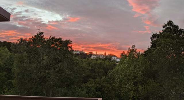 Photo of 650 Castle Hill Rd, Redwood City, CA 94061