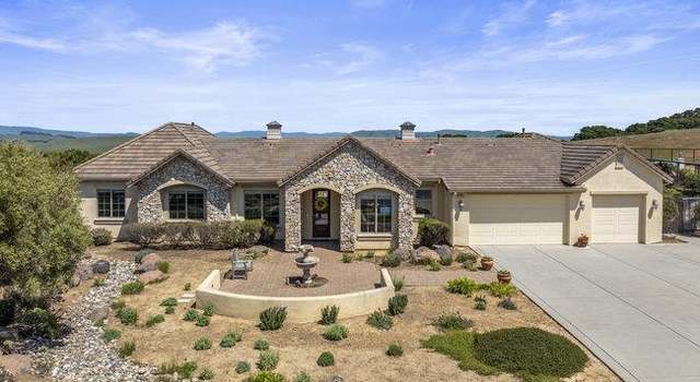 Photo of 966 Calle Cruz, San Juan Bautista, CA 95045
