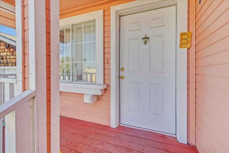 Photo of 704 Garner Ave #3 Salinas, CA 93905