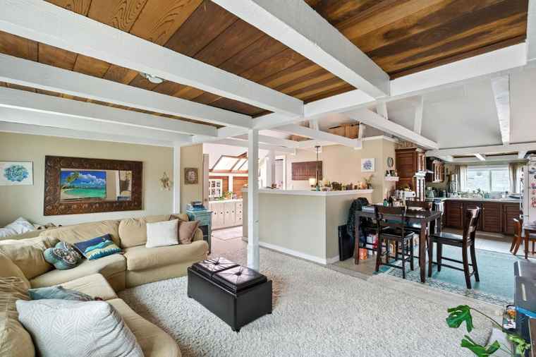 Photo of 575 Myrtle St HALF MOON BAY, CA 94019
