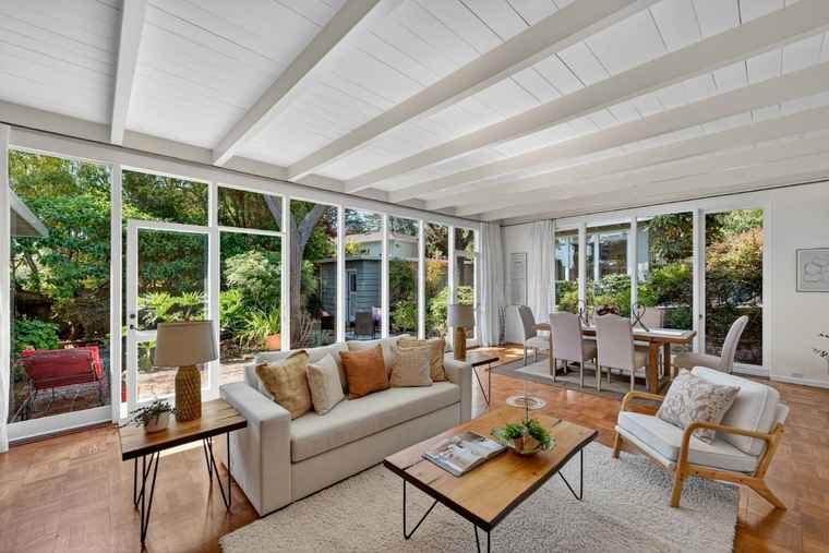 Photo of 832 Holly Rd BELMONT, CA 94002
