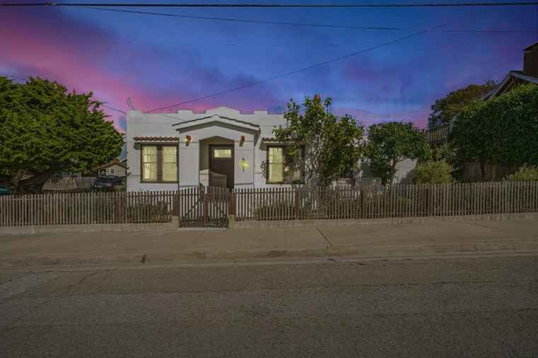 Photo of 501 7th St PACIFIC GROVE, CA 93950