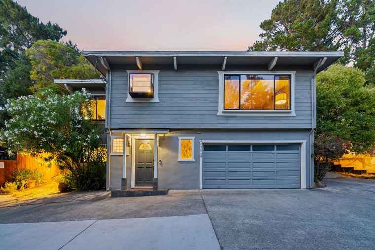 Photo of 476 Wellington Dr SAN CARLOS, CA 94070