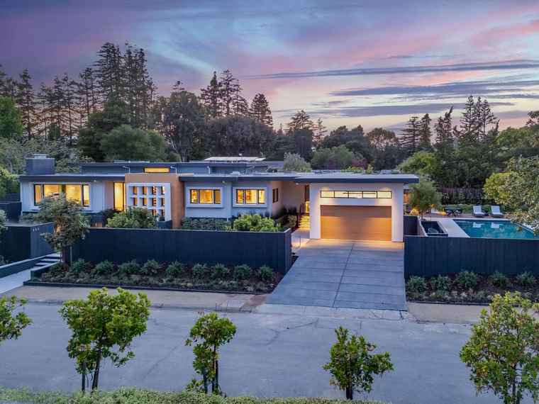 Photo of 695 Fairway Cir HILLSBOROUGH, CA 94010