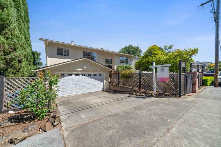 Photo of 1938 Bayview Ave BELMONT, CA 94002