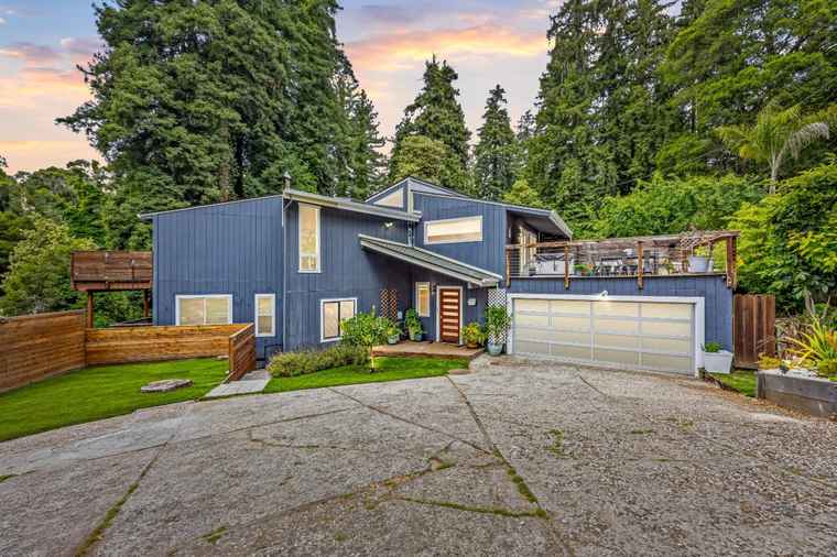 Photo of 321 Valencia Rd APTOS, CA 95003